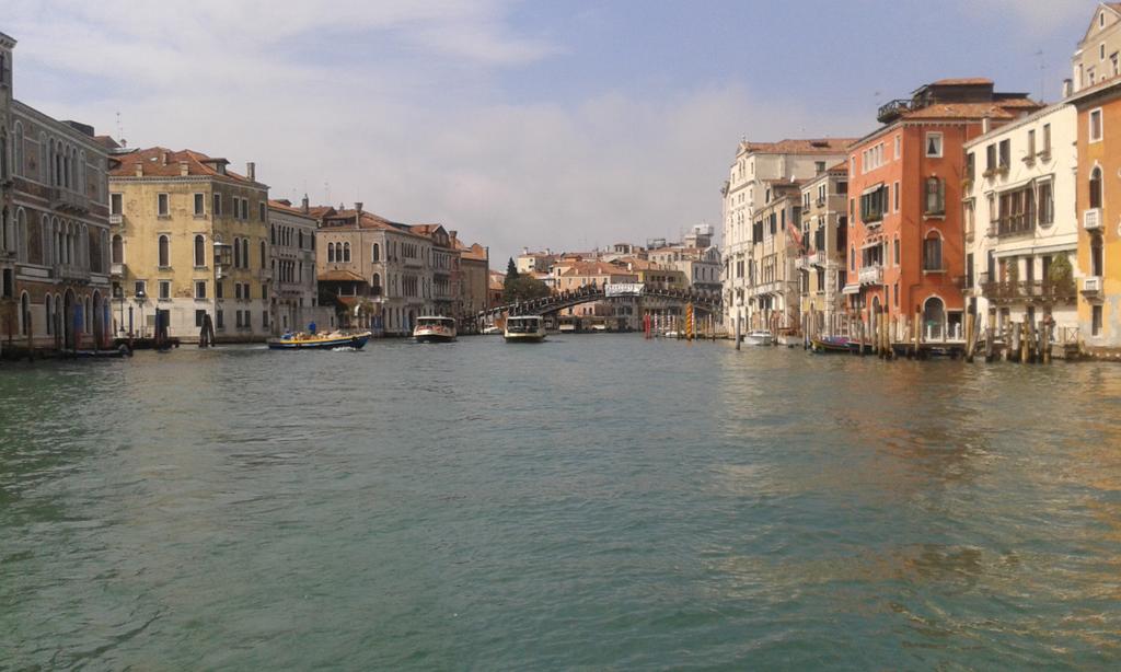 tereteC's tweet photo. Venecia♡ http://t.co/J2b1BgX2VW