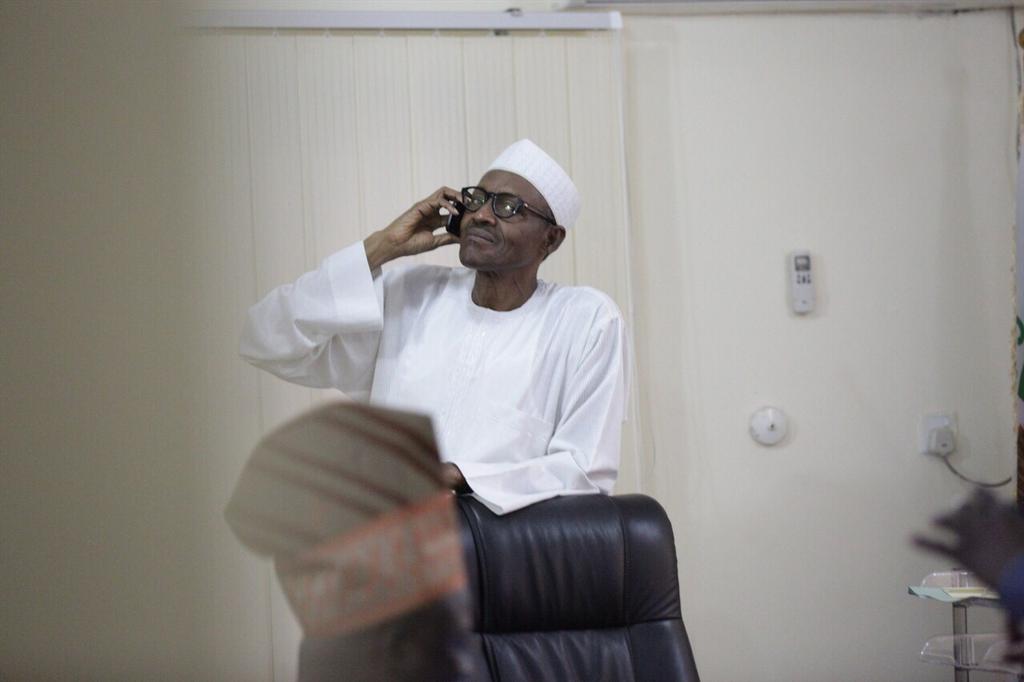 Goodluck Jonathan calls Buhari to congratulate him on winning the presidential elections