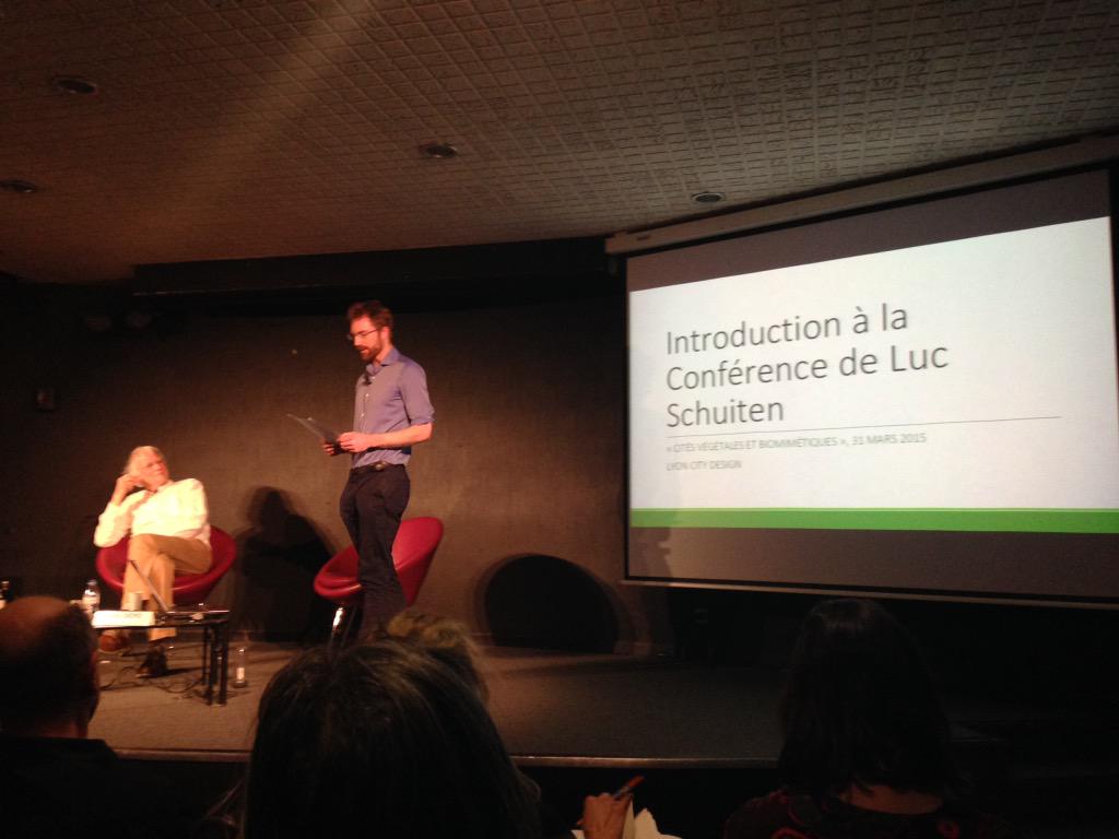 LaetitiaGinon's tweet photo. Conférence "cités végétales et biomimétiques" #vibiom @LabExIMU @LyonCityDesign http://t.co/PgQSkMbOaW