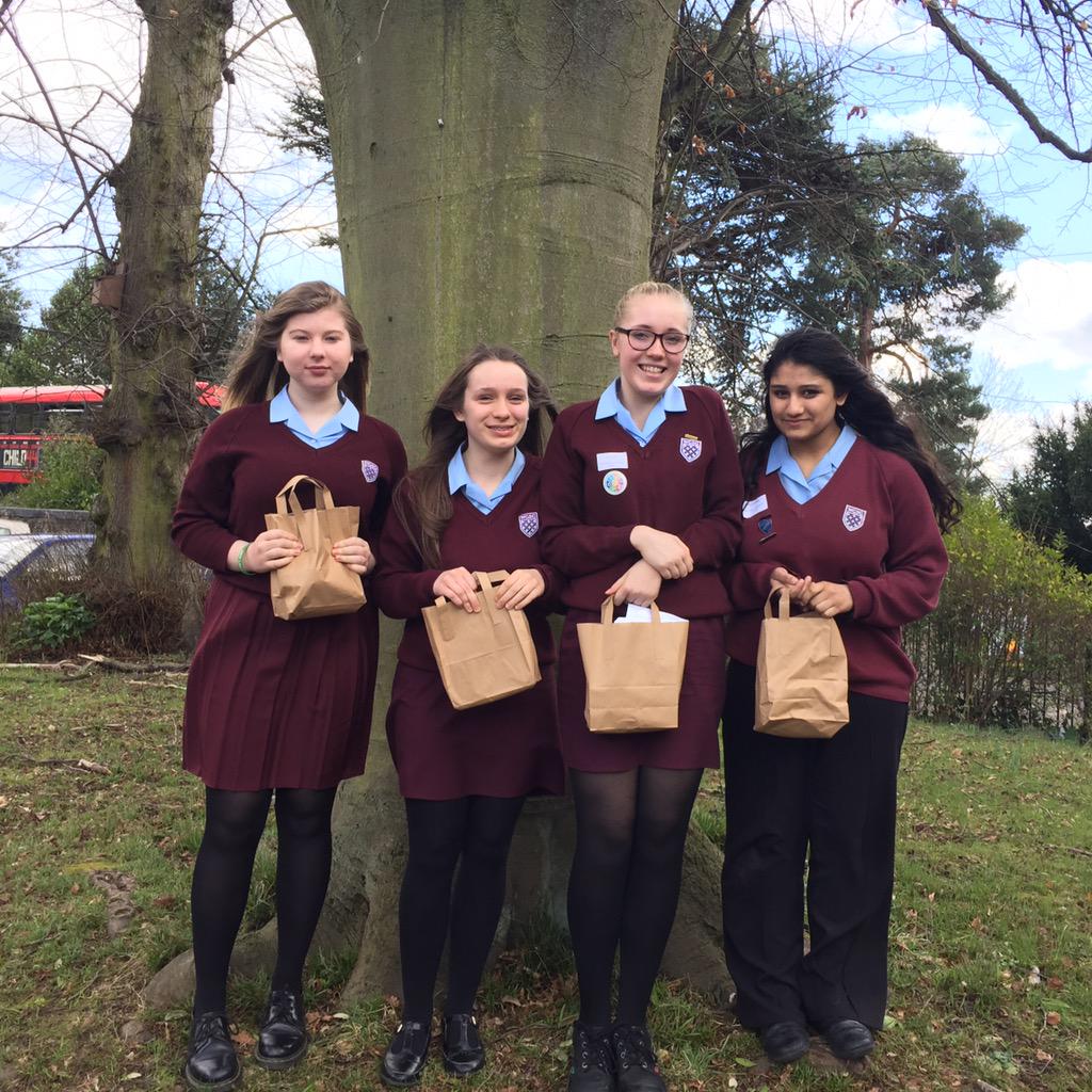 PSWilmingtonGSG's tweet photo. Coping bags at the ready! #pshe #thebigconversation @WilmingtonGSG http://t.co/ZNj2Kg3ilO