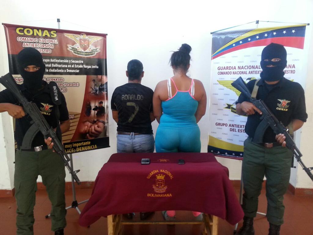 Detenidas 2 mujeres que pretendían cobrar 30.000 Bs producto de una extorsión <a href="/CONASGNB/">CONAS GNB 29k 😷👍</a> <a href="/GNBoficial/">GNB FANB</a> @CZGNB45Vargas