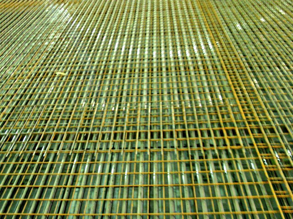 MH_Projects's tweet image. The @MH_EventCentre rink slab is being poured today! (And seats are going in.) @PCLConstruction @medicinehatcity