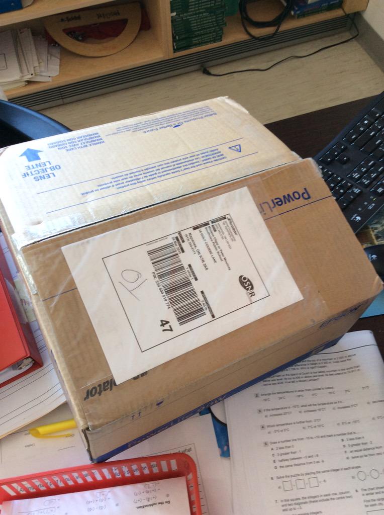 MrsClapp_LDSB's tweet image. It's a great mail day today!  Thank you @EpsonCanada and @MindShareLearn ! We are rearranging our class already!!!