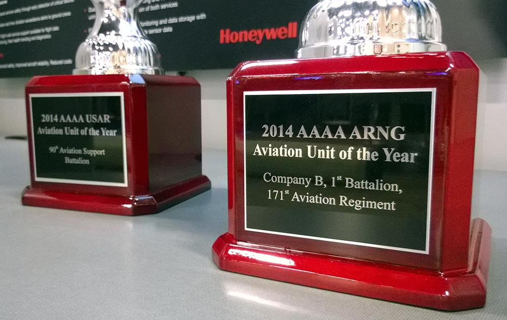 Honeywell_Aero's tweet photo. Congrats to all! MT @USArmy: Aviation experts recog. by #USArmy vice chief of staff http://t.co/7UHVqKvJFE #15SUMMIT http://t.co/gzejOVIJCs