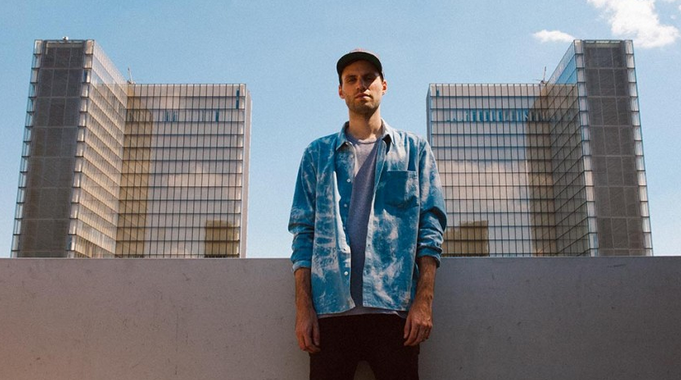 jukely's tweet image. Watch @bbbostonbun’s new vintage video for “Highland Park” right here. So meta. journal.jukely.com/2015/01/boston…