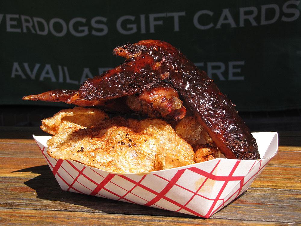 ChasCityPaper's tweet photo. .@ChasRiverDogs menu: Chocolate-covered bacon, @palmettobrewing espresso porter shakes &amp; MORE http://t.co/A1yBEyrMuc http://t.co/k6ciPCrMyD
