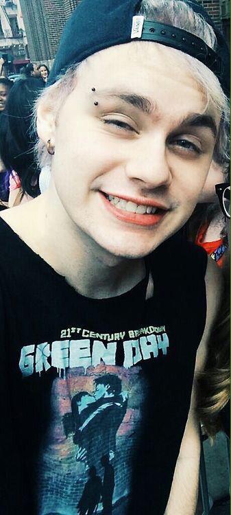 michaeleragdr's tweet photo. @austineragdr AMOREEE http://t.co/G3ySPgLP31