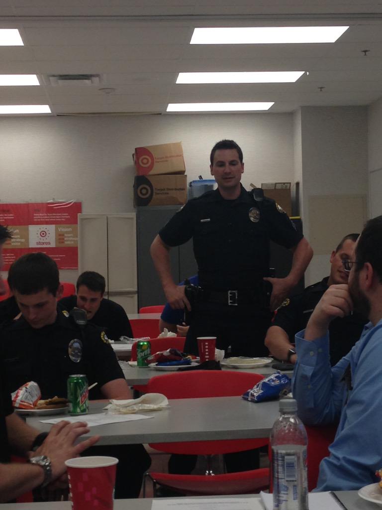 Cort_Powell0251's tweet photo. #PartnershipsMatter #marchoutshortage #apopenhouse #1914 http://t.co/CfWlCAXj5o