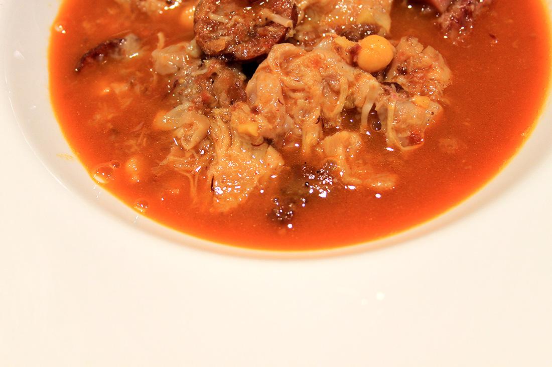 riceandtapas's tweet photo. ¿te gustan los callos?,
ahora que todavía no empieza el calor, puede ser la excusa perfecta para esas cañas. :) http://t.co/bZRbQXoAvr