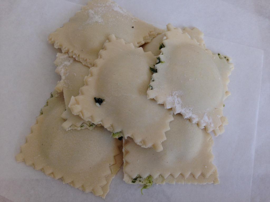 Biskaties's tweet photo. Freshly made #glutenfree spinach and ricotta ravioli. Available in the shop tomorrow! #tasty @10thefoodshed http://t.co/OxSHc7QdSo