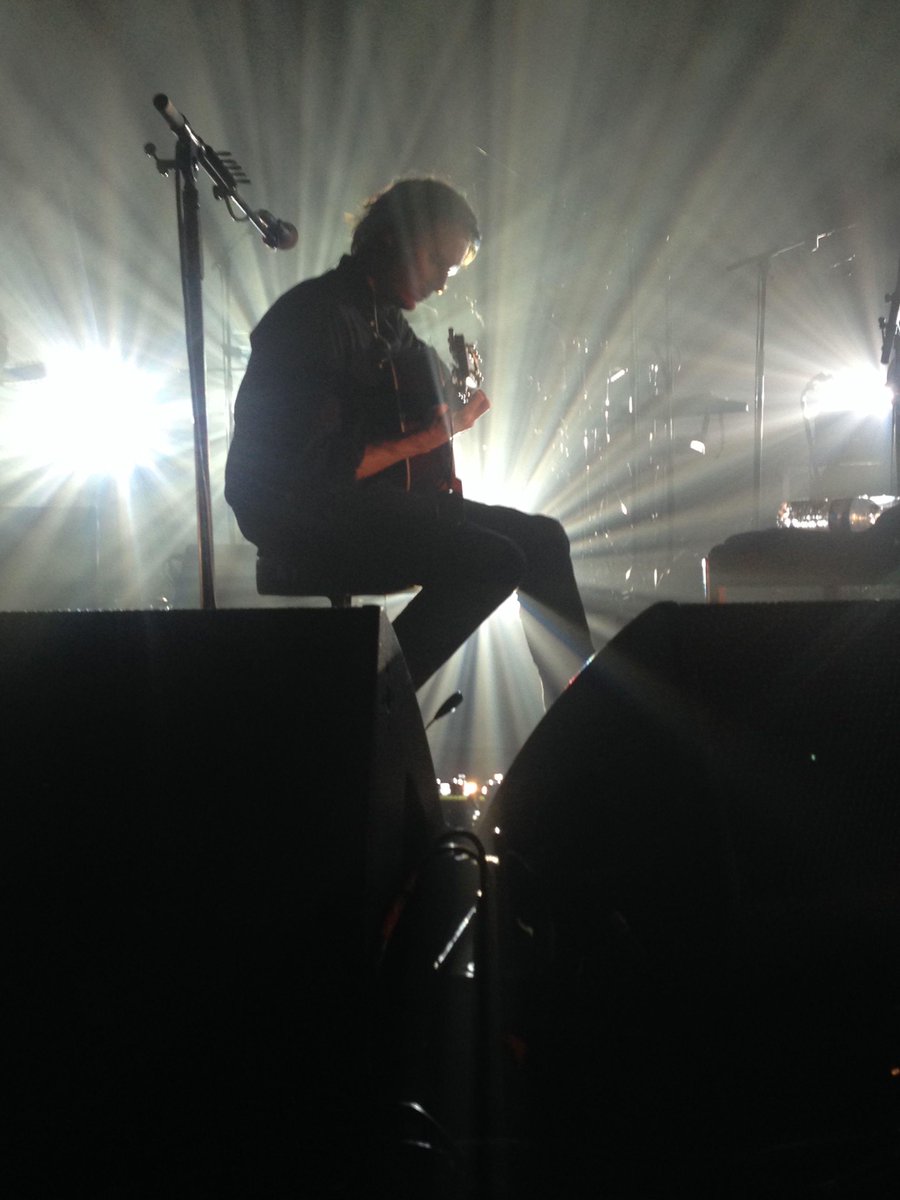 BenCommunity's tweet image. thought i would share some photos i took when i saw Ben in Paris in December:))) -Amelie
