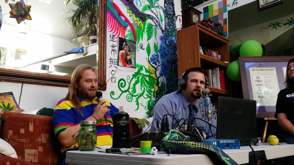 GanjaVixen's tweet photo. @Cchi2016Radio thank you for donating  #ItsNotAprilFools #HempCanSaveThePlane  #HempHempHooray #NugLifeRadio http://t.co/euPwAJtzzl