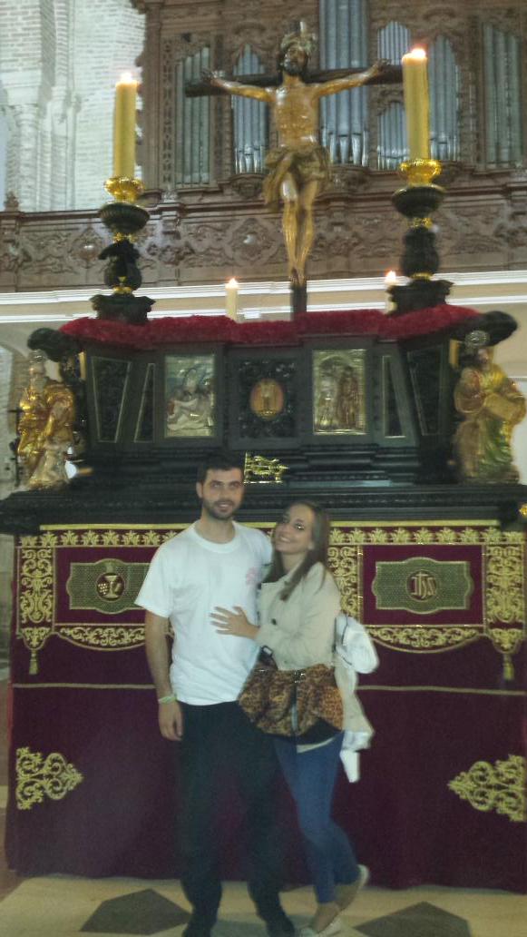 JAPastorJ's tweet photo. Se acabó el martes santo con un día inolvidable y tu como no...siempre a mi lado tq guapa @Carmenhm89 http://t.co/Urkywq07ll