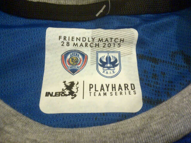 ForzaPSIS's tweet photo. Pwengen! RT @InjersStore: Jersey player Issues match PSIS vs Arema bertanda tangan sang legenda Ronald Fagundes 500rb http://t.co/4VgFxhWaIF