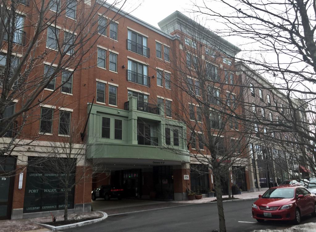 The <a href="/PortwalkPlace/">Harbor Events Center</a> looks nice now that the street is construction free! #portsmouthnh