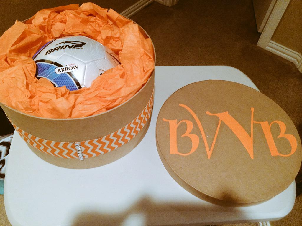benjamin_moye's tweet photo. Can't wait for prom with this princess👑💁 http://t.co/A1LPufMBSG