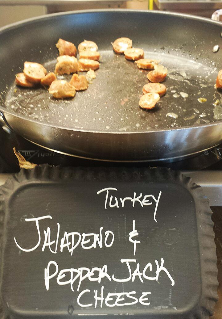 FlintFarmMarket's tweet photo. #JDeans samplebar will impress! #Bbq #brats, #summersausage & more :) @KetteringU @UMFlint @bakercollege @MottCollege http://t.co/WHE5w518OH