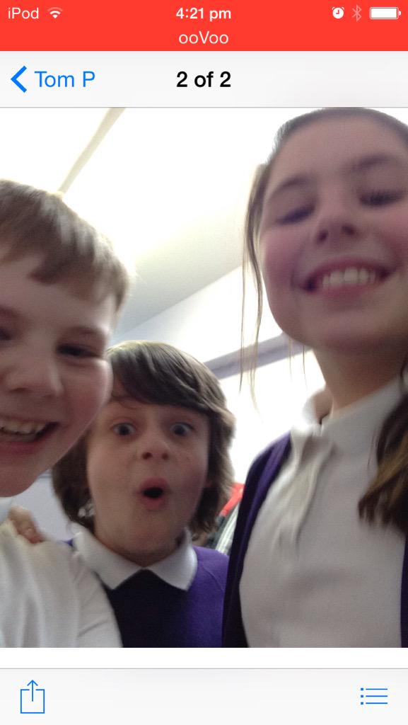 LewisRayner12's tweet photo. At school with Tom and shannon http://t.co/HvDWTh9sqd