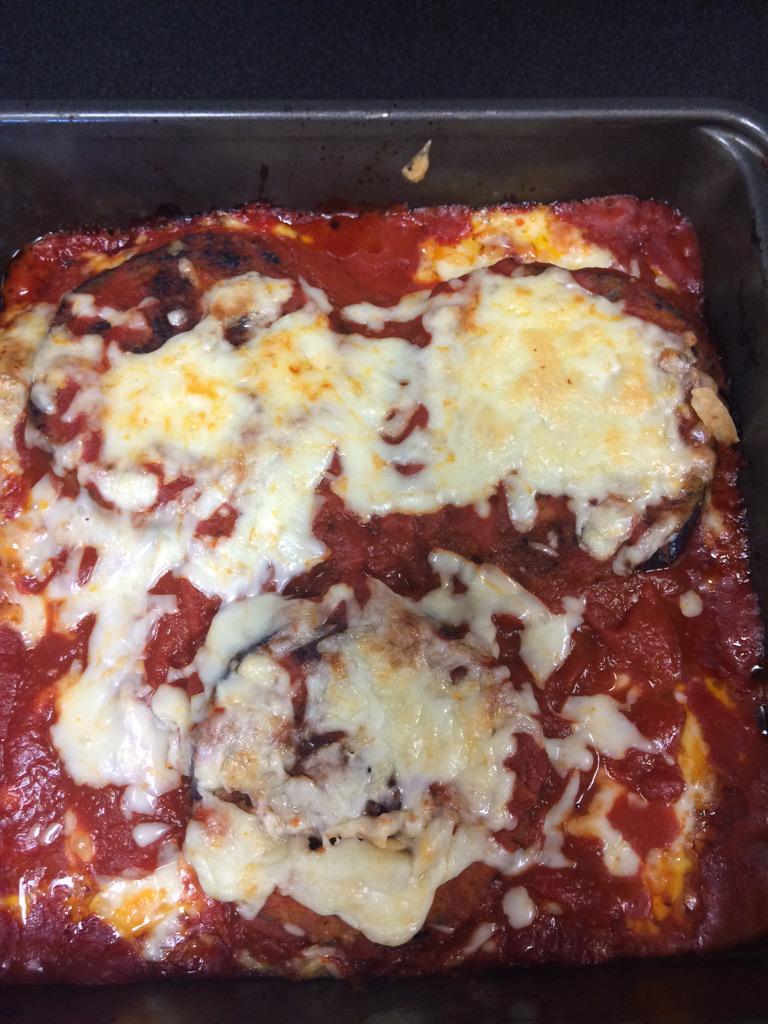 malcolmj1997's tweet photo. @teacher_slim what surprised me most about this lab is that the food actually tasted good #kpsrfoods #lab7 http://t.co/UU0FWf0Thf