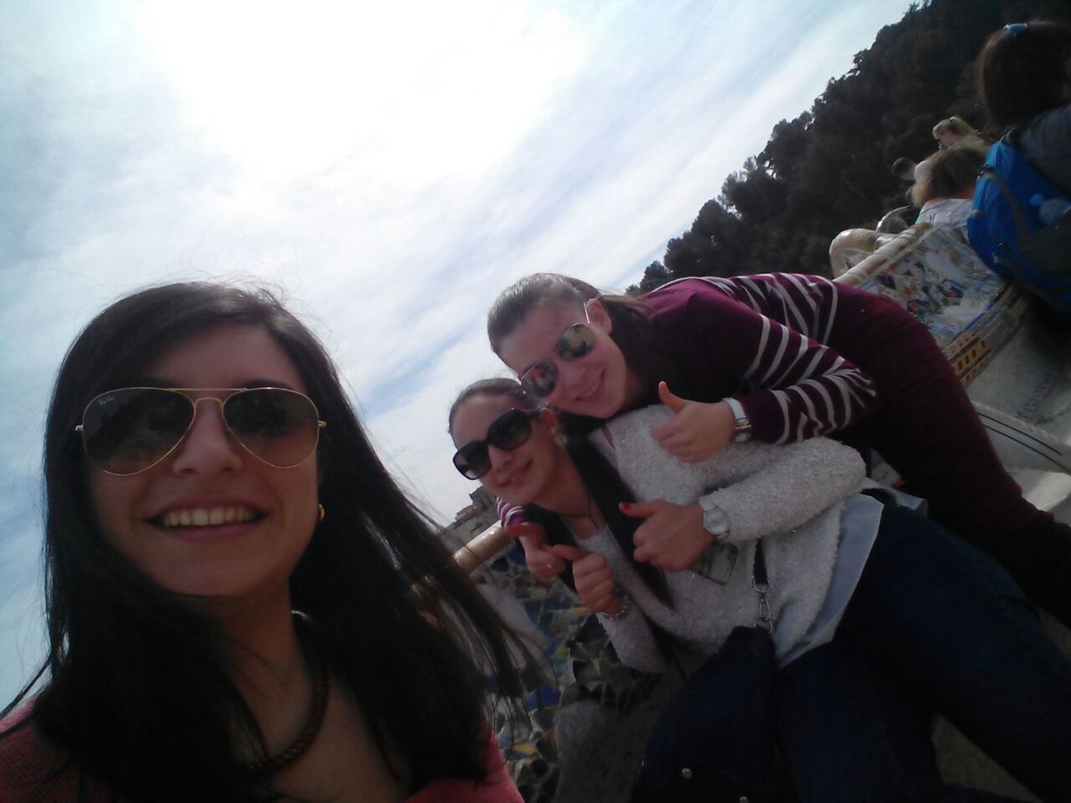MiriamSancho6's tweet photo. Por más momentos así!! Por más mundo que recorrer :) @InmaTF_93 @ElviraParedes http://t.co/ezEOf7i5OJ