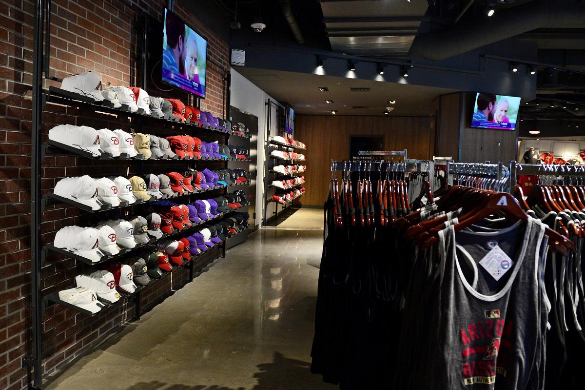 X 上的Arizona Diamondbacks：「The #Dbacks Team Shop has reopened