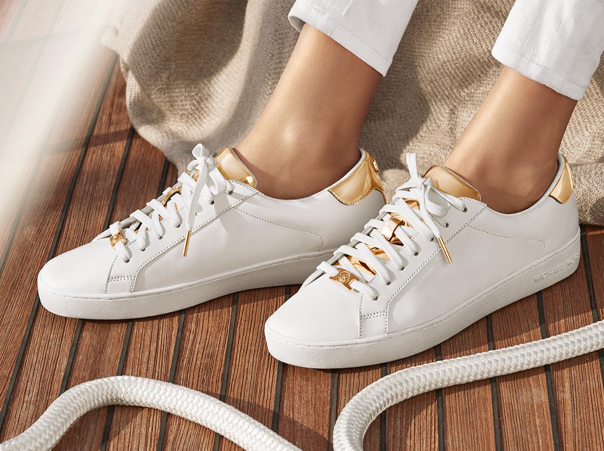 MichaelKors's tweet image. On deck: The sneakers you’ll live in this spring. mko.rs/1DFF4 #JetSetGo