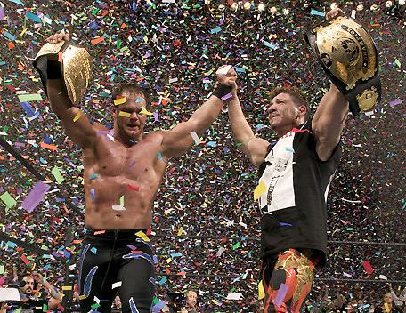 Manny_Sican's tweet photo. only the real remember this moment 🙌 #RIPTwoLegends http://t.co/5JMNdBzoew