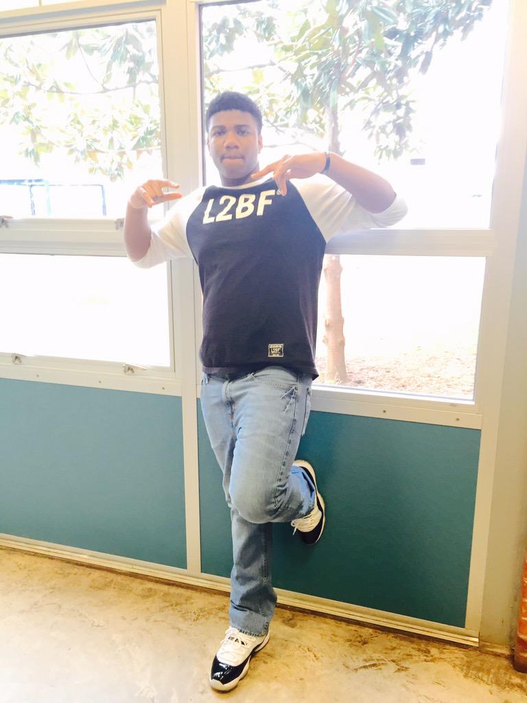 dsosa1017's tweet photo. #L2BF 😎⚫️⚪️ http://t.co/an4kfzeCDO