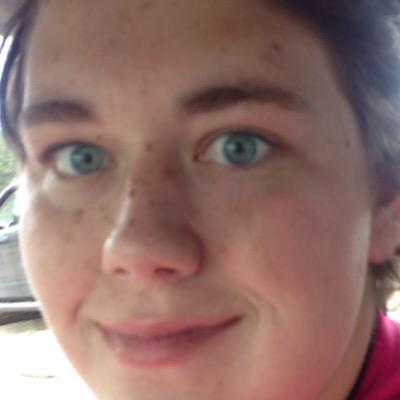 kelseywesting's tweet photo. #selfietuesday #imhawt #2cule4u #yoloswag #like4like #COchic #Halo5 #promdrama #VarySexy #PricelessSurprises #goals http://t.co/GJziltDz79