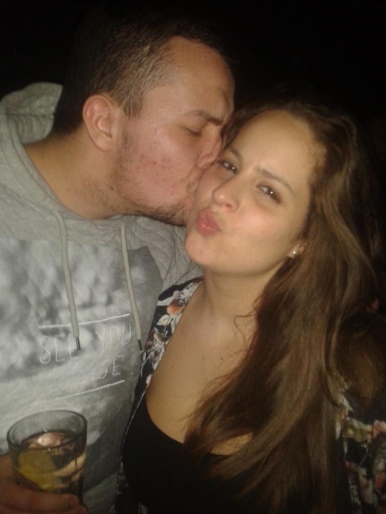 SeleneMolledo's tweet photo. @davidabad9, Te Quiero. http://t.co/UzgwmPY5nz