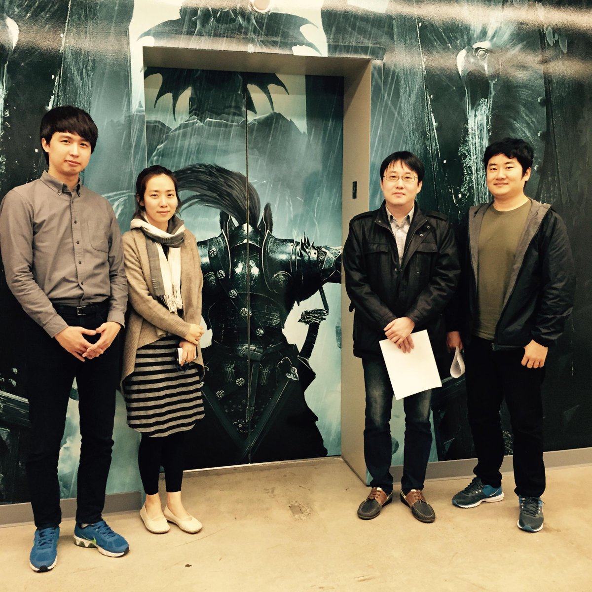 Clee_LA's tweet photo. &amp; Finally the official photo op for the @Vindictus dev team! http://t.co/oP5MIKgkff