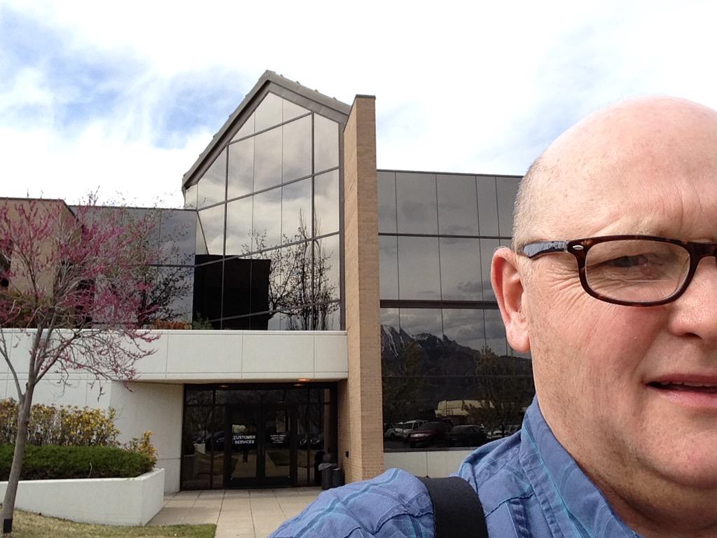JimboUnplugged's tweet photo. Goodbye, @standardex. Thanks for giving me wings. I promise I'll write! #lastday http://t.co/e0SMDCwAt6