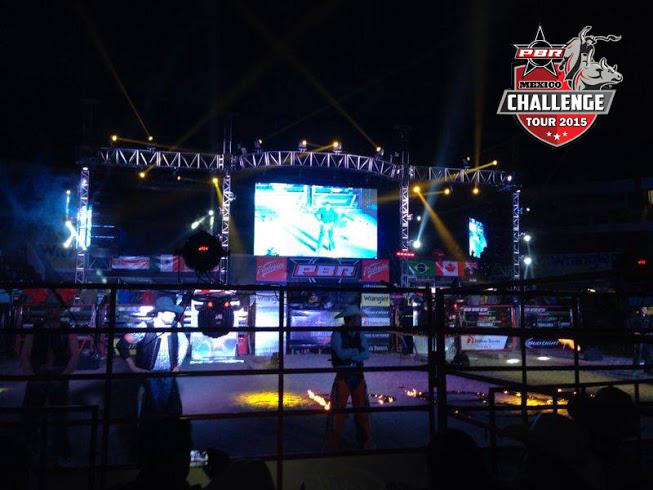 PBR_MEXICO's tweet photo. La produccion mas impresionante en el Tour que hara historia. Esto no es un Rodeo.. es el PBR CHALLENGE TOUR MEXICO. http://t.co/XJt6IOoktc