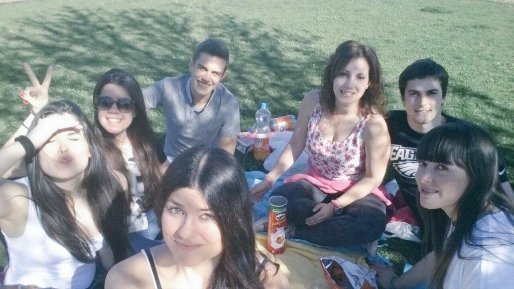 Raky_20's tweet photo. Tarde genial de picnic :) http://t.co/bof8cYV26A