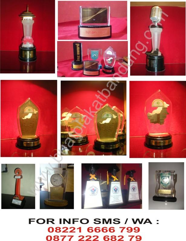 plakat piala trophy tweet media