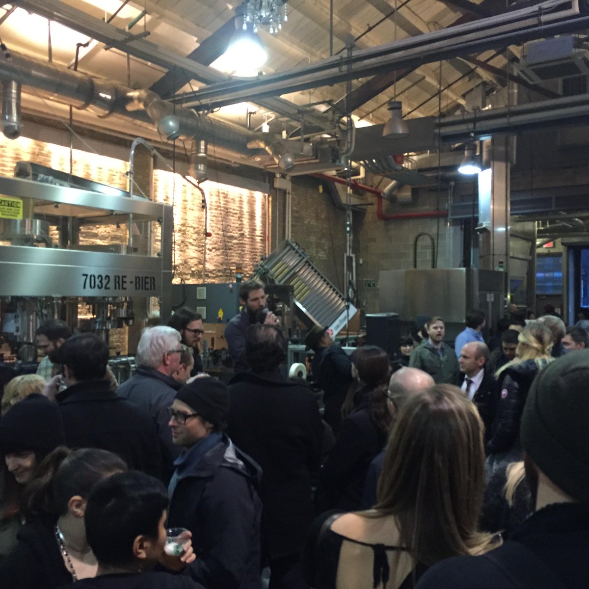 nybeerguide's tweet photo. Packed house at @BrooklynBrewery's #GhostBottle night. Rare @OtherHalfNYC beers are flowing. #craftbeer #nycbeer http://t.co/mCPWGKgHUY