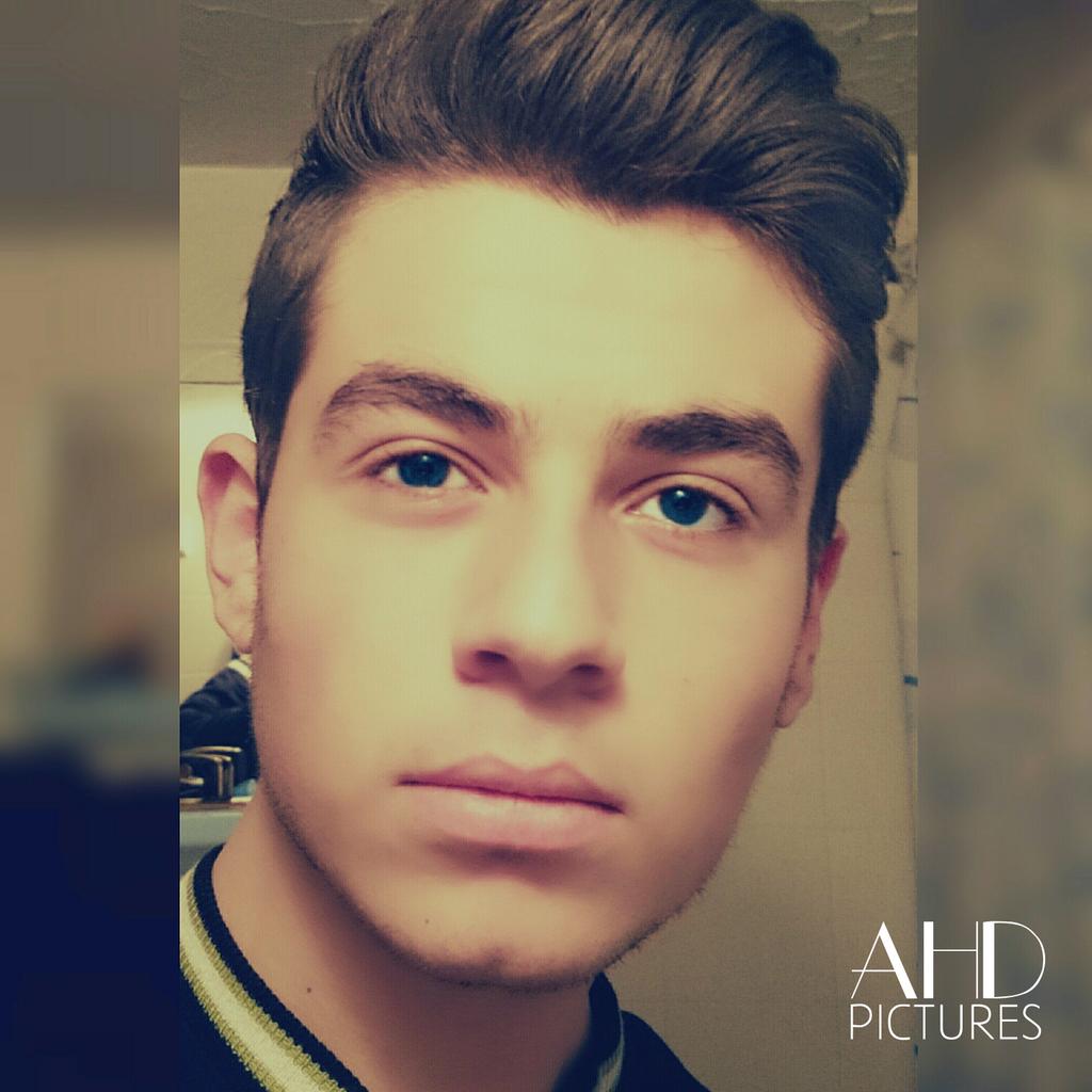 Ali David ♔ tweet media