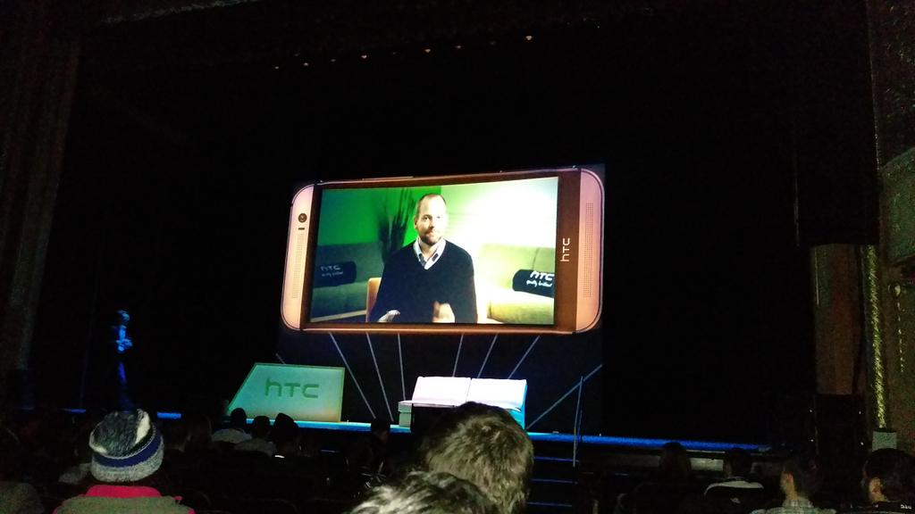 Chilling here at Warner Theatre getting the low down on the new HTC One M9 #htclaunch