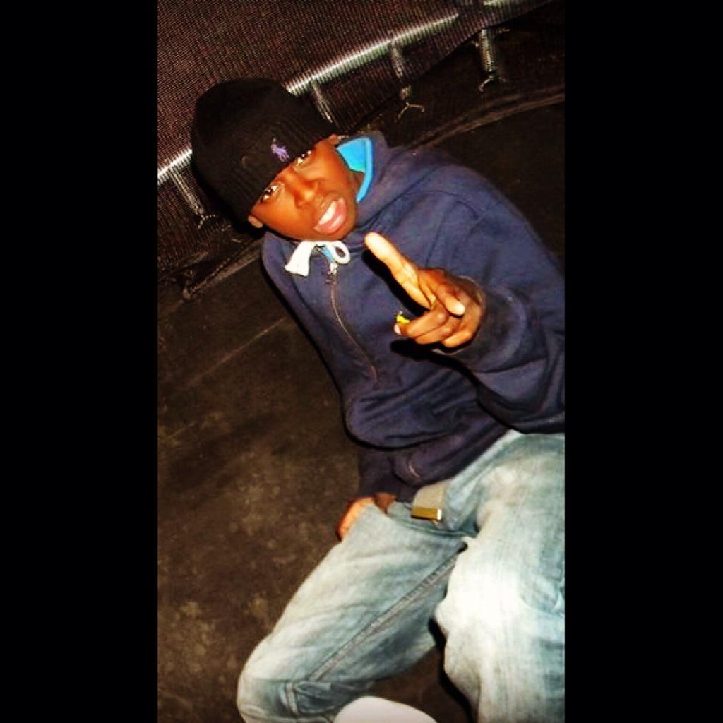 dans_lilsx's tweet photo. It's Ddots world or no world #DDOTMONTH #DDOTWORLD 💔👼 http://t.co/NIEri4RVPI