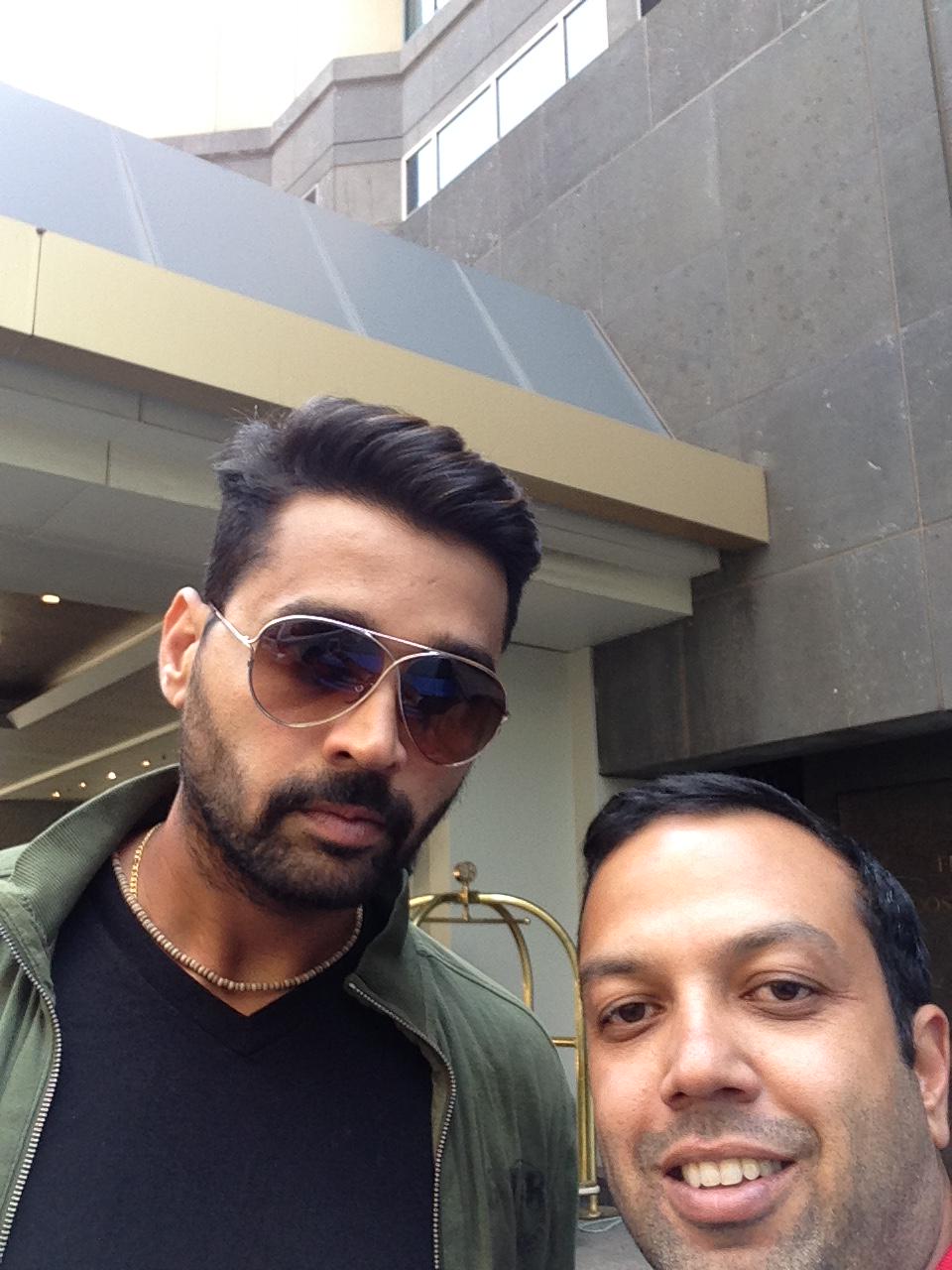 Happy bday cool dude Murali Vijay. It was nice to see you here in Australia.  