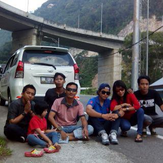 SuleExtel's tweet photo. kelok 9 http://t.co/hoWeKTHLre