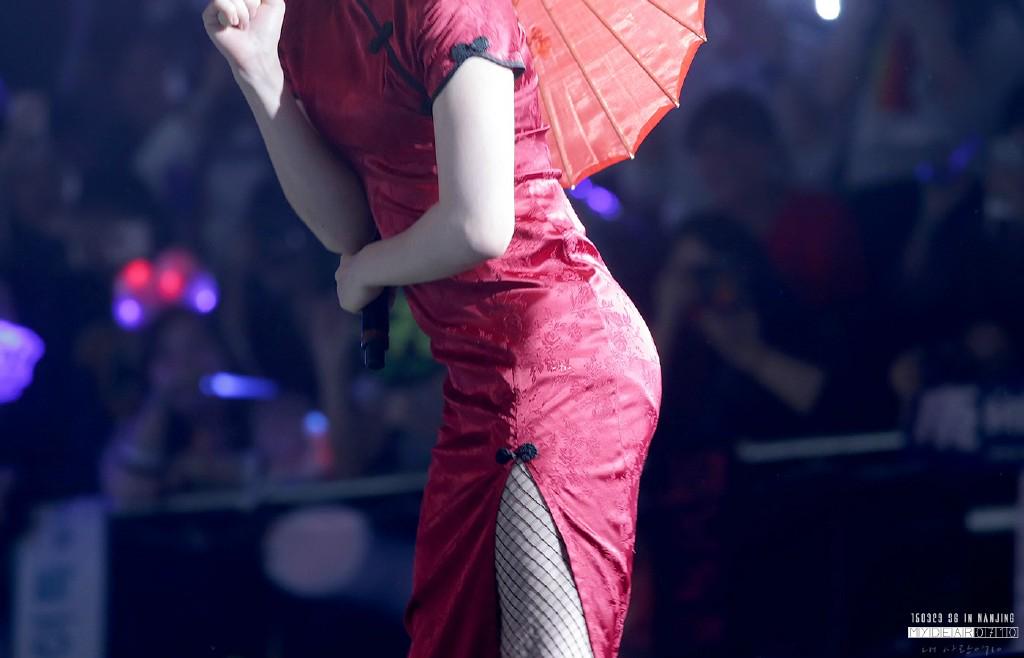 cheonsaparan's tweet photo. Crying http://t.co/3q2VOX3L2w