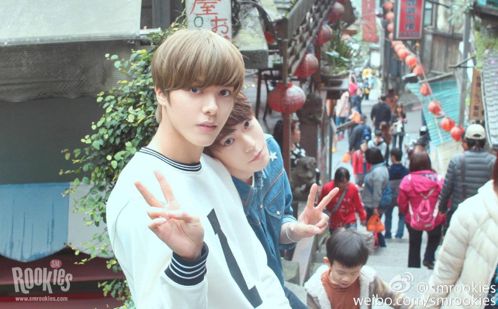 YOGURTB0Y's tweet photo. ใครมันช่างเอามาเปรียบ โอ้ย น่ารัก 😂😍 #youngsol #DOYOUNG #HANSOL #SMROOKIES http://t.co/jM1Cufukha