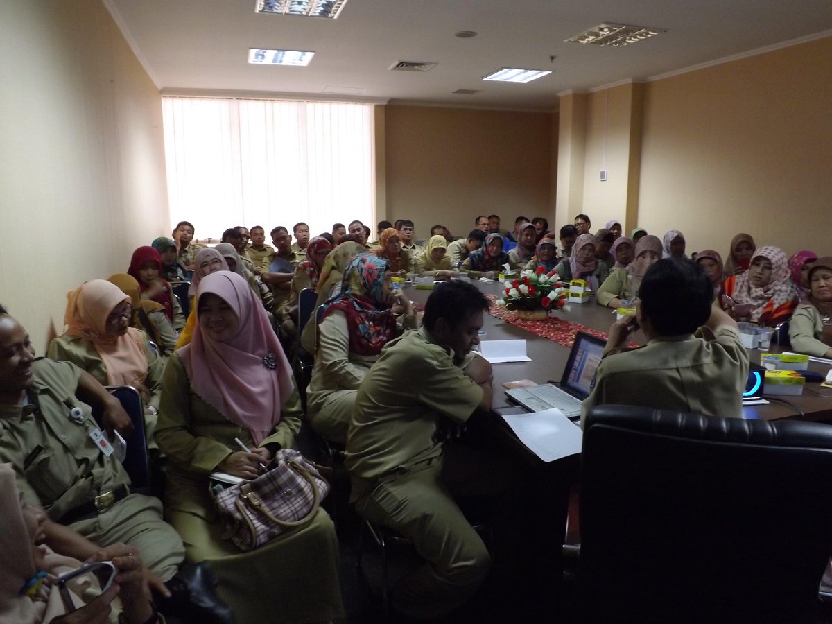 Rapat Pembahasan Penyaluran beras raskin di Kota depok bersama pengurus raskin kecamatan dan kelurahan se-kota depok.