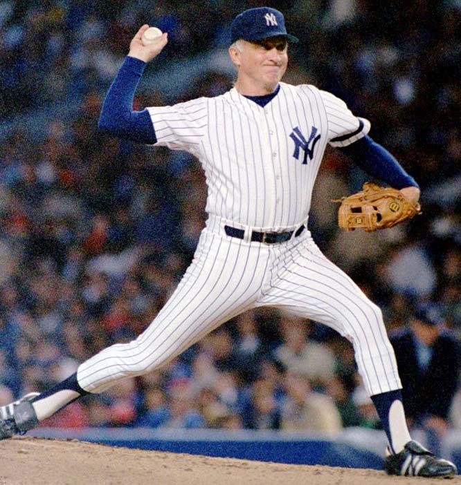 Happy birthday to HOFer Phil Niekro! In his 2 seasons as a Yankee he won 32 games including his 300th, a CG shutout. 