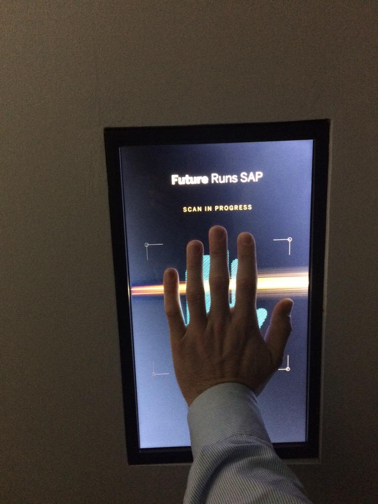 FactBeest's tweet photo. Access granted! Op naar de volgende experience bij #SAP met de top 10 deelnemers van #do_analytics http://t.co/Rn6u2nwhpj