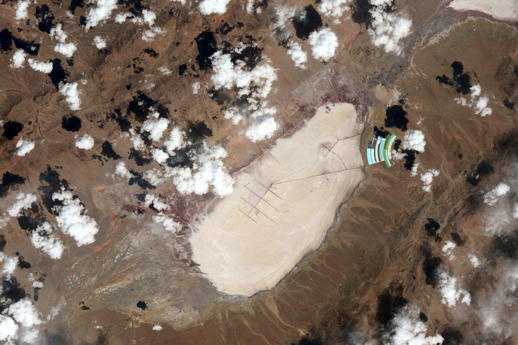 AstroSamantha's tweet image. And what about his? Same pass! #HelpRequired