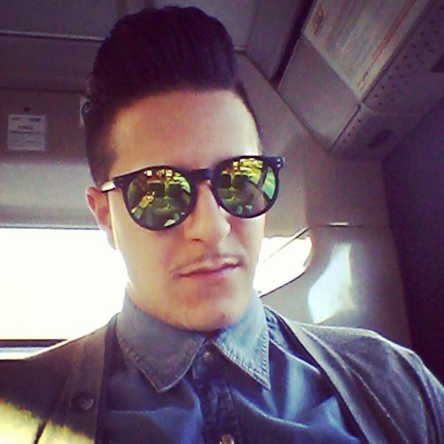 SirHellOfficial's tweet photo. Bologna...We are coming! #Sirhell #week #instanthell #djsirhell #vacanze http://t.co/eo9ylHEF89