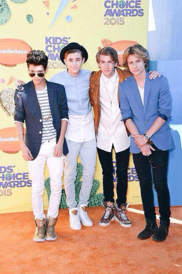 linnea99nyman's tweet photo. #RisingStar #Sweepstakes #TheFoooConspiracy 

We are gonna win. Ok?Ok. 

#fooopower 

💥 RT👉 1 Vote 💥 http://t.co/6Y3UsWN5OP