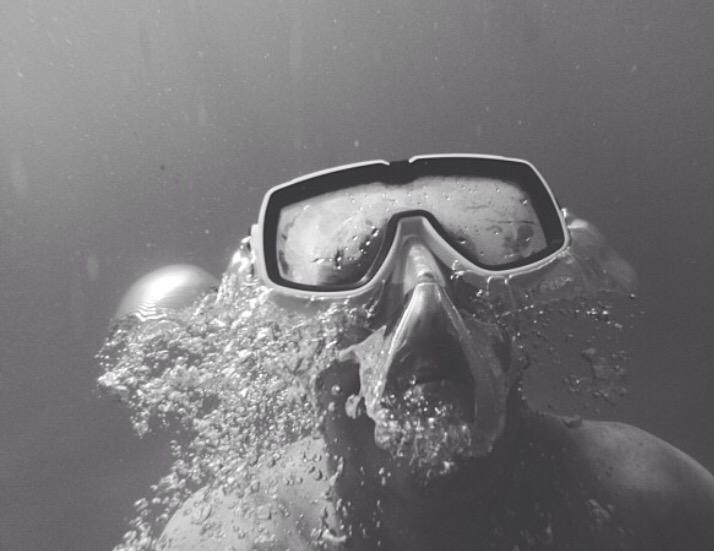 jack_swanson93's tweet photo. Just a little free diving in emerald bay! Over all great day with the buddies! http://t.co/oWzwPrPRoG